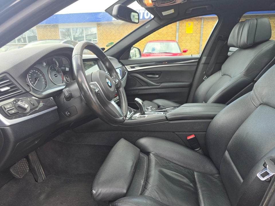 BMW 530d 3,0 Touring M-Sport aut. 5d