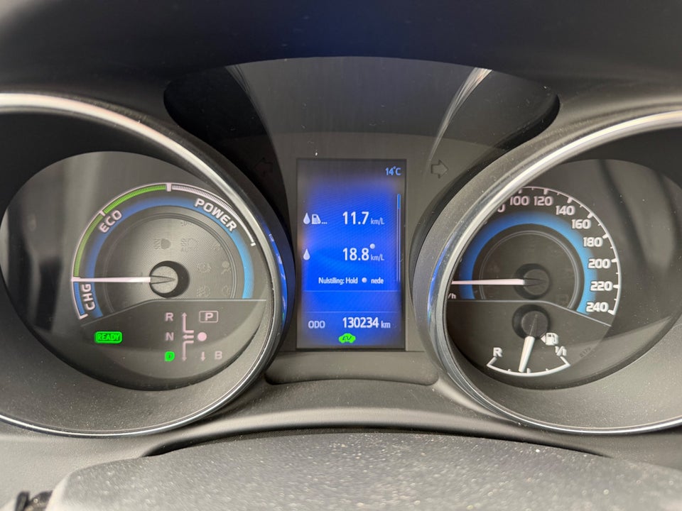 Toyota Auris 1,8 Hybrid H2 Comfort Touring Sports CVT 5d