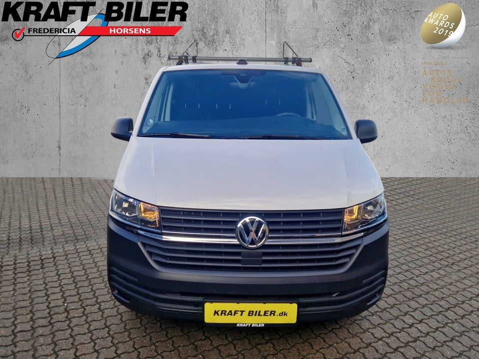 VW Transporter 2,0 TDi 110 Kassevogn kort