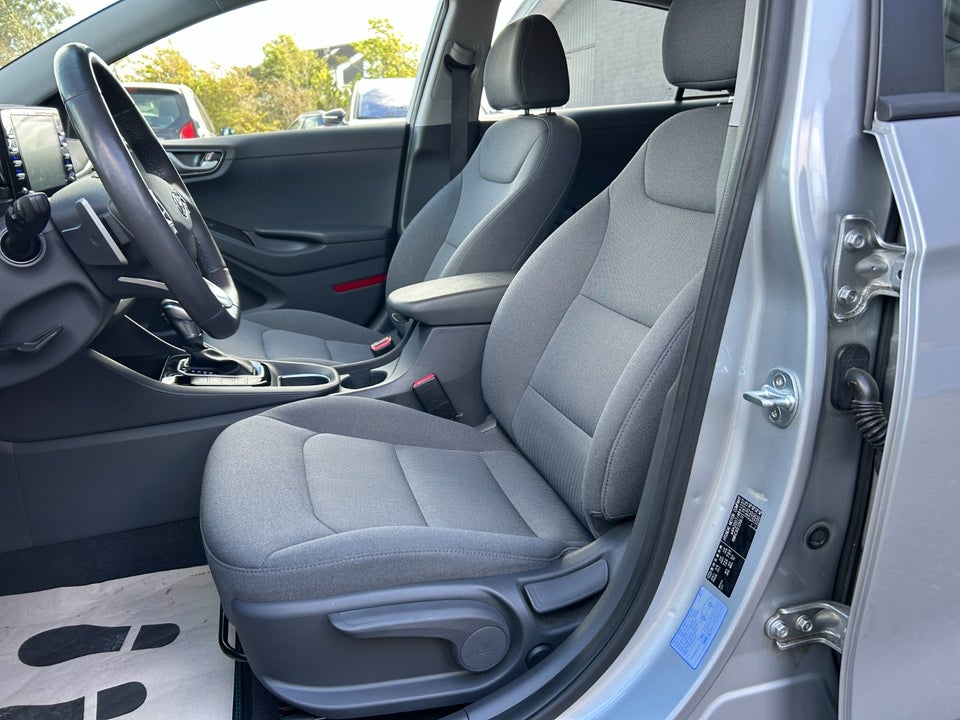 Hyundai Ioniq 1,6 PHEV Trend DCT 5d