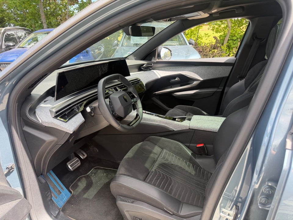 Peugeot e-5008 77 GT 7prs 5d