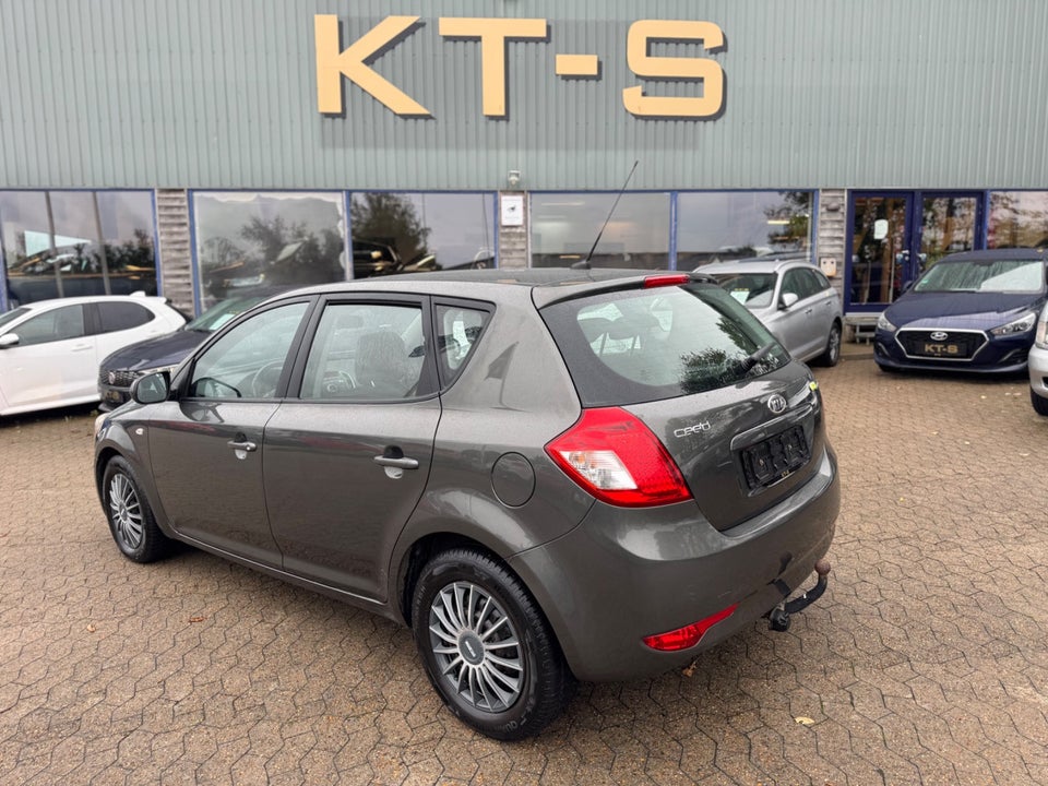 Kia Ceed 1,6 CRDi 90 Active 5d