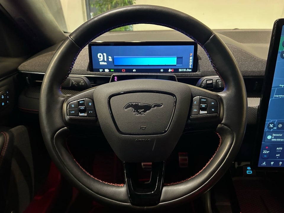 Ford Mustang Mach-E 70 Premium Standard Range AWD 5d