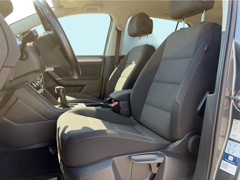 VW Touran 2,0 TDi 115 Comfortline Family DSG 7prs 5d