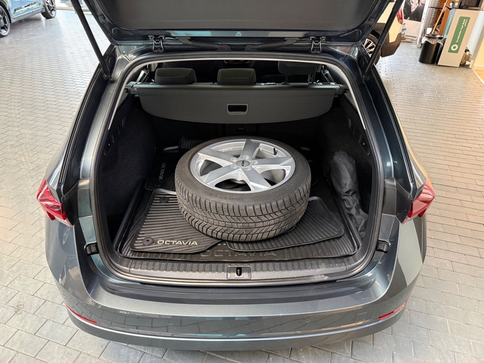 Skoda Octavia 1,4 TSi iV Plus Combi DSG 5d