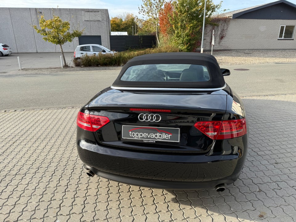 Audi A5 3,2 FSi Cabriolet quattro S-tr. 2d