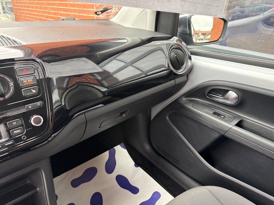 VW Up! 1,0 75 Move Up! BMT 5d