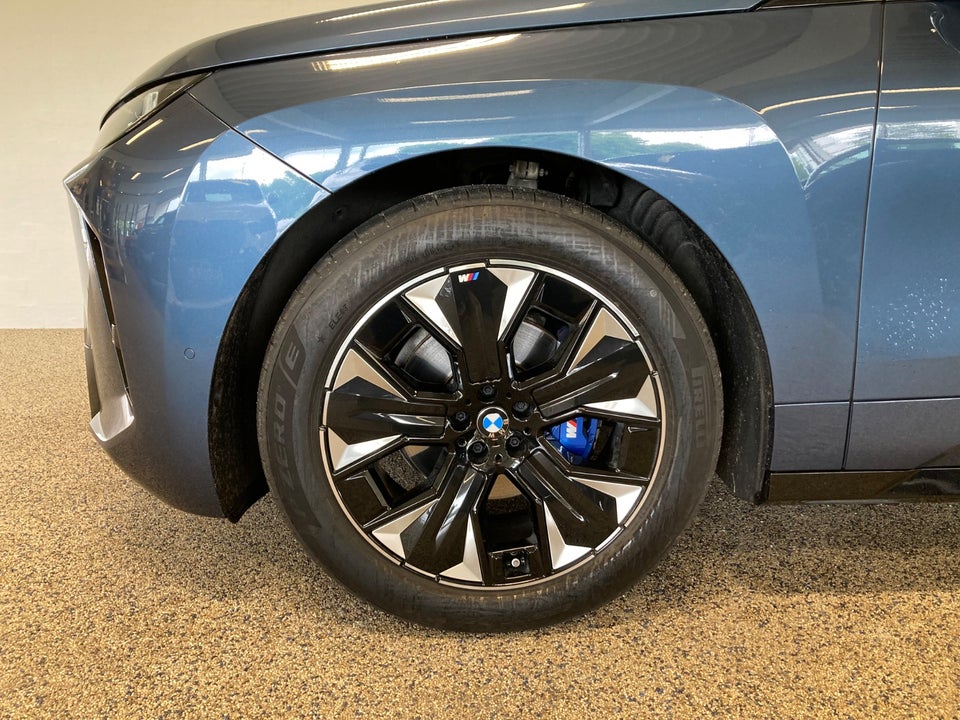 BMW iX xDrive45 M-Sport 5d