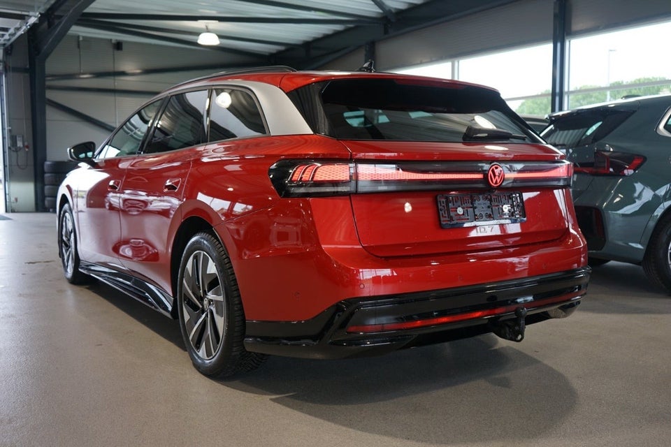 VW ID.7 77 Pro Tourer 5d