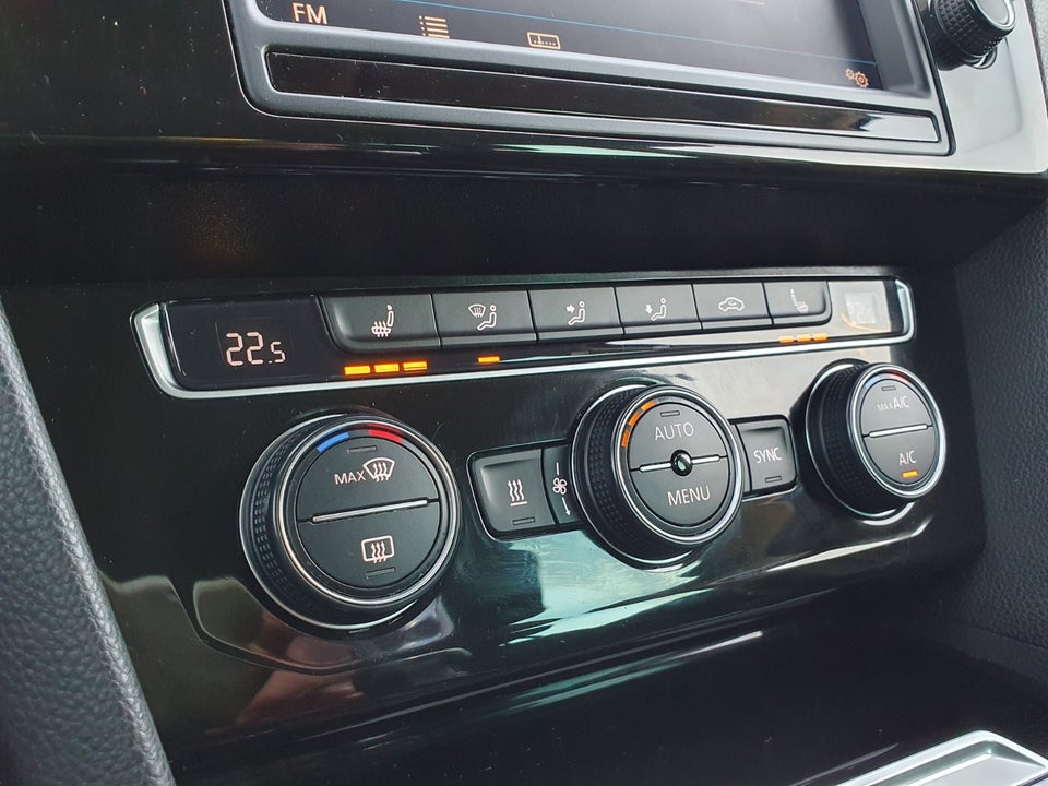 VW Passat 2,0 TDi 190 R-line Variant DSG 5d