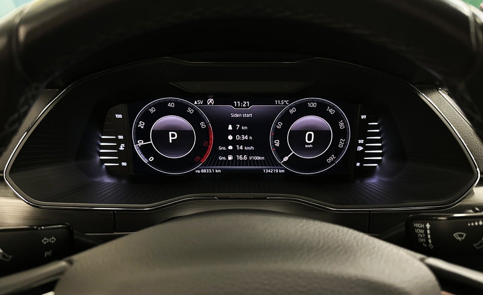 Skoda Superb 1,5 TSi 150 Business Executive Combi DSG 5d