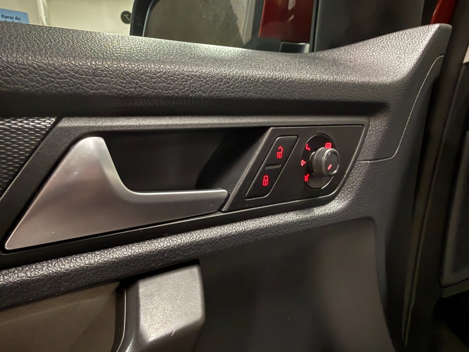 VW Caddy Maxi 2,0 TDi 102 Comfortline DSG 5d