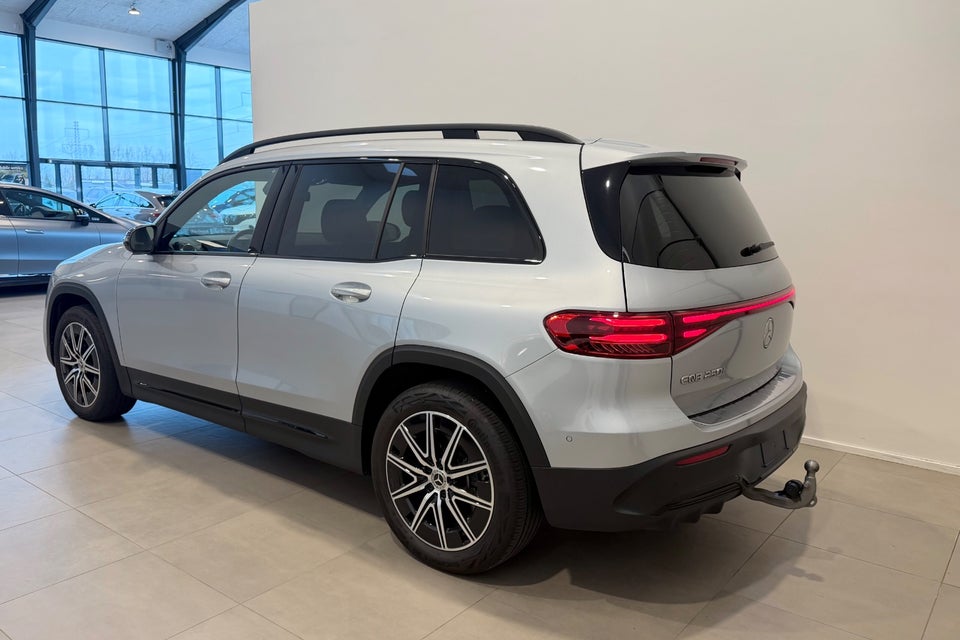 Mercedes EQB250+ AMG Line 5d