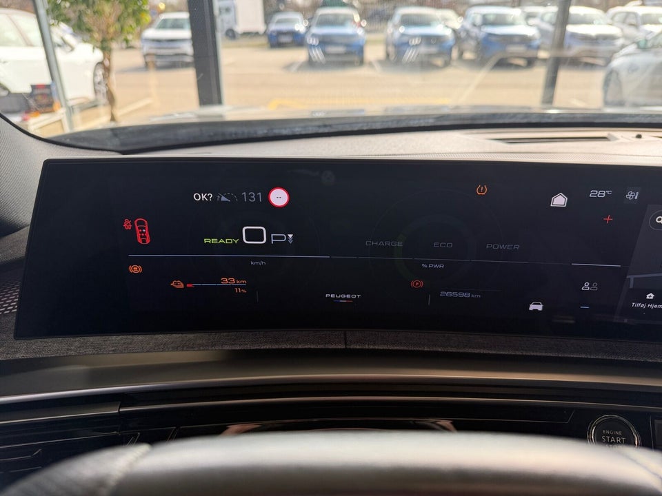 Peugeot e-3008 77 GT Pack 5d