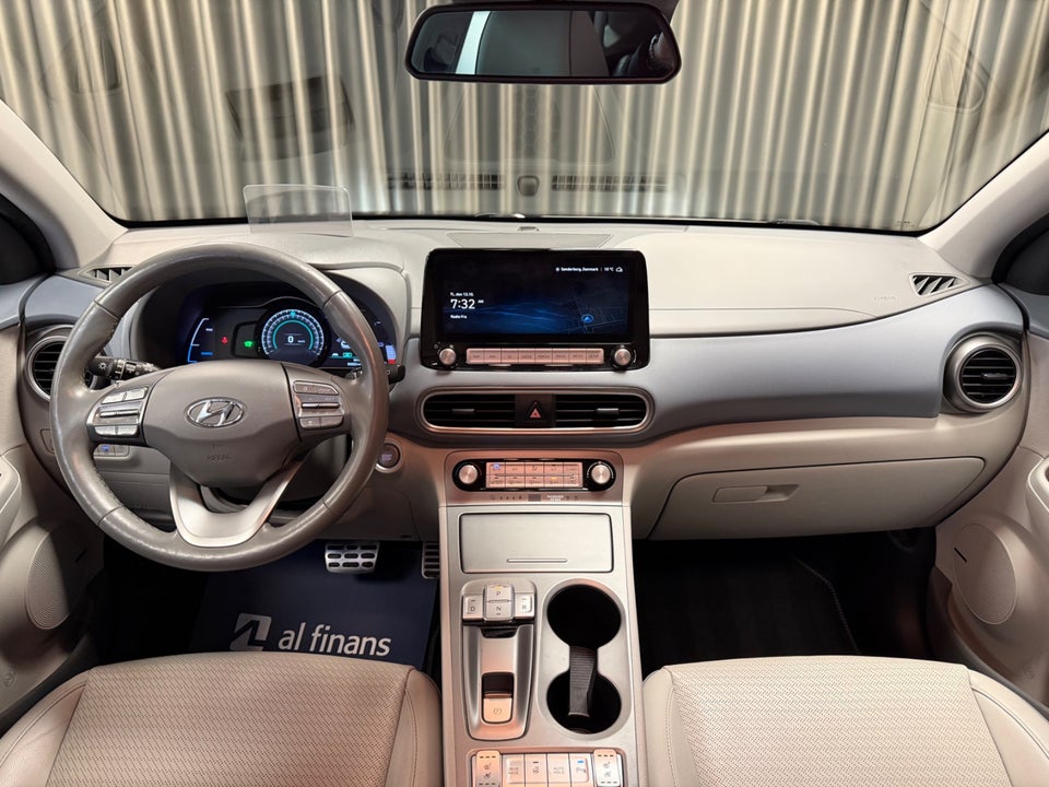 Hyundai Kona 64 EV Premium 5d