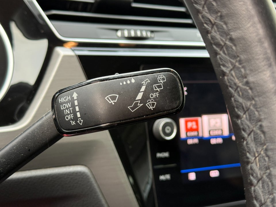 VW Touran 2,0 TDi 150 Comfortline DSG Van 5d