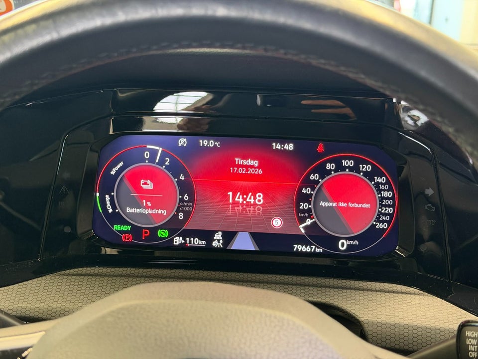 VW Golf VIII 1,4 GTE DSG 5d