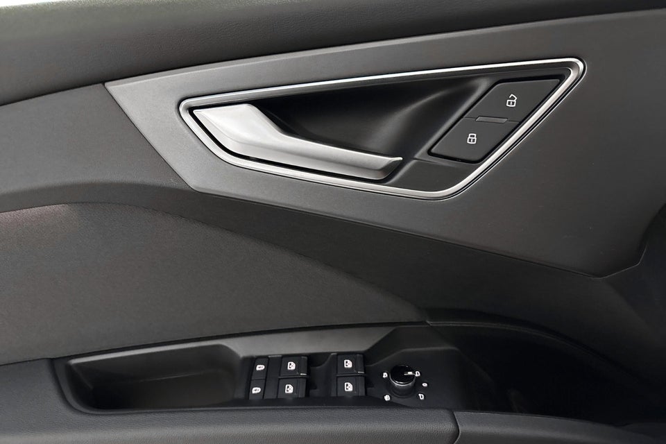Audi Q4 e-tron performance 5d