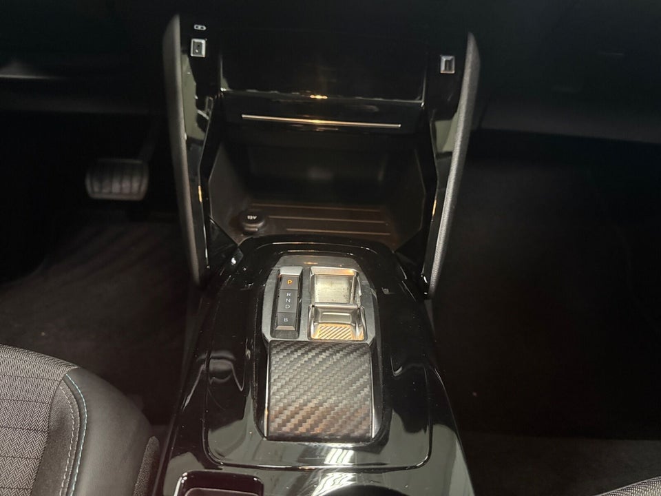 Peugeot e-208 50 Allure 5d