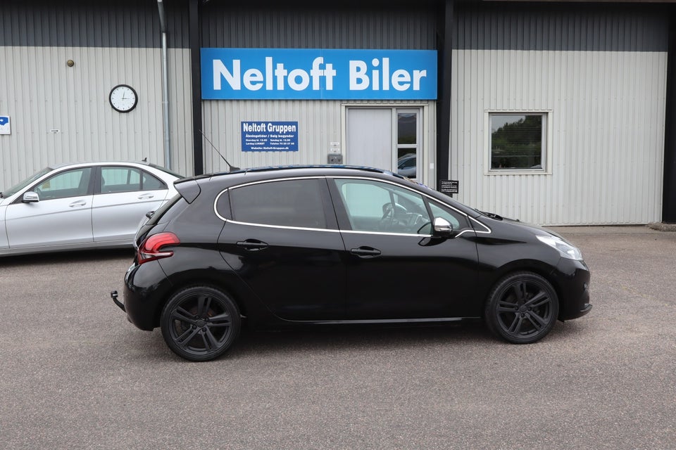 Peugeot 208 1,5 BlueHDi 100 Allure Sky 5d