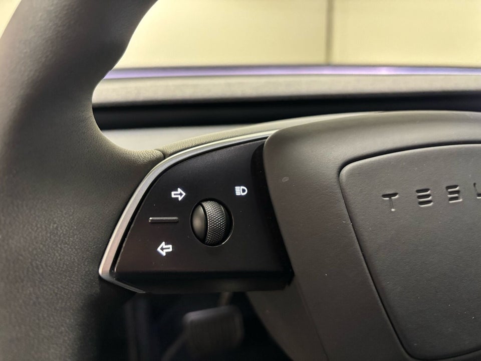 Tesla Model 3 Long Range AWD 4d