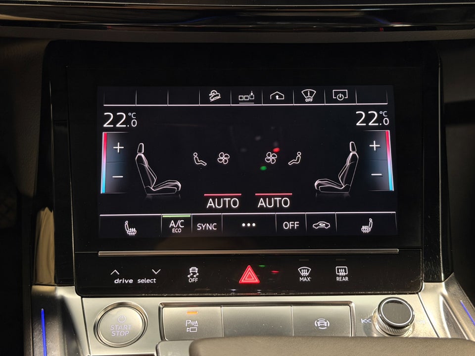 Audi e-tron 55 S-line quattro 5d