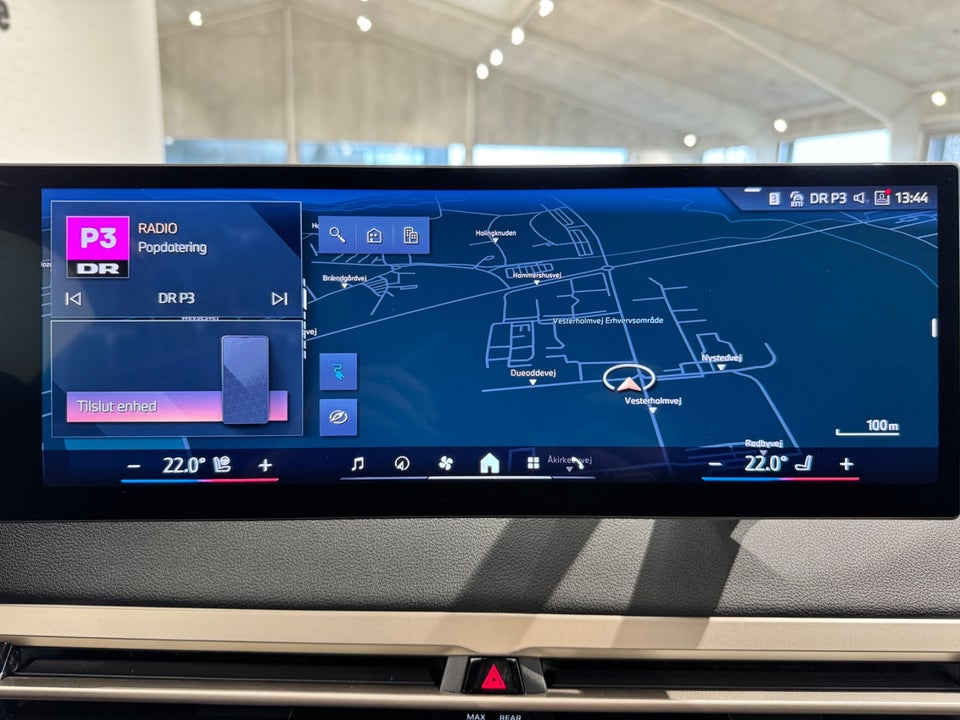 BMW iX xDrive40 Supercharged 5d