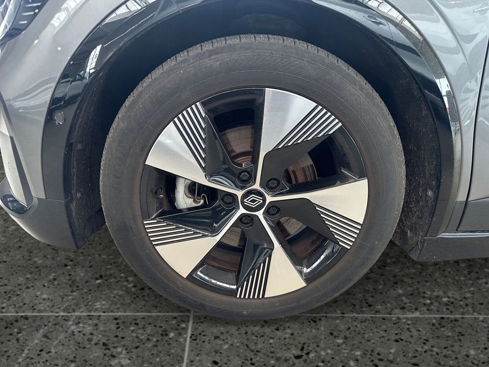 Renault Megane E-Tech 40 Equilibre 5d