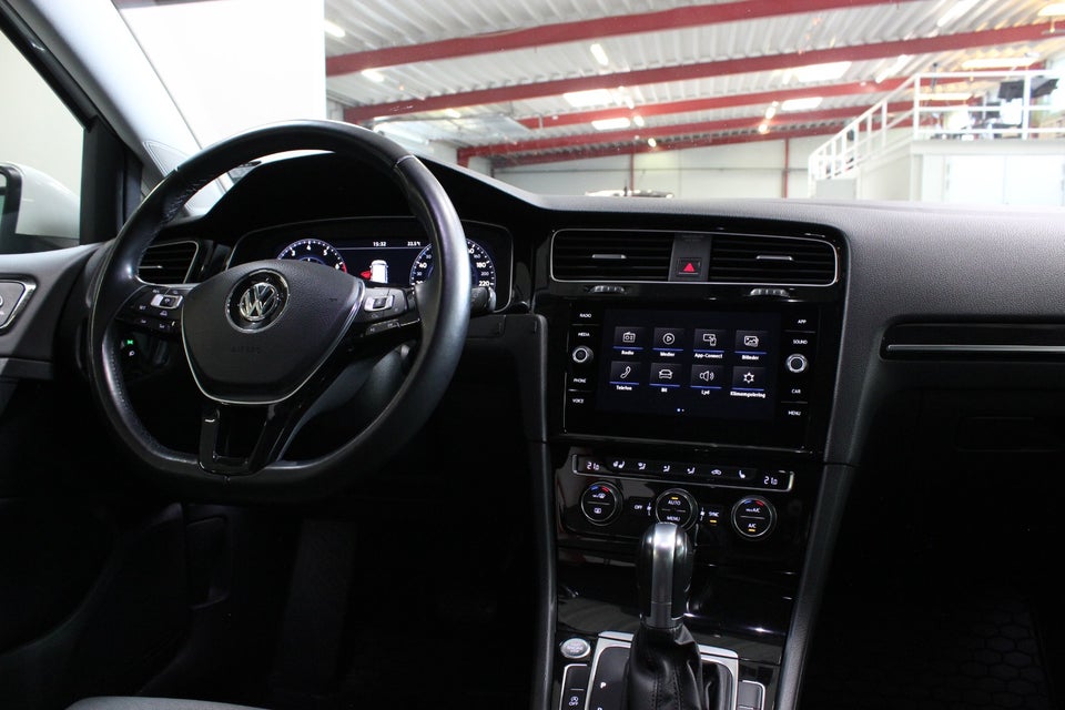 VW Golf VII 1,5 TSi 150 Highline Variant DSG 5d