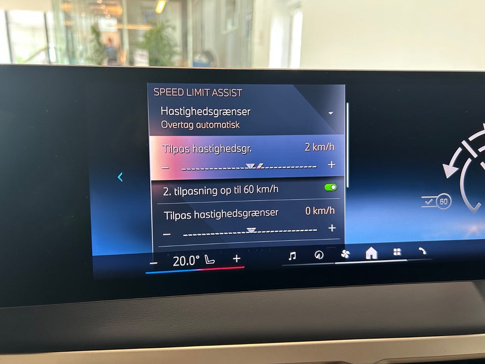 BMW iX xDrive40 Supercharged 5d