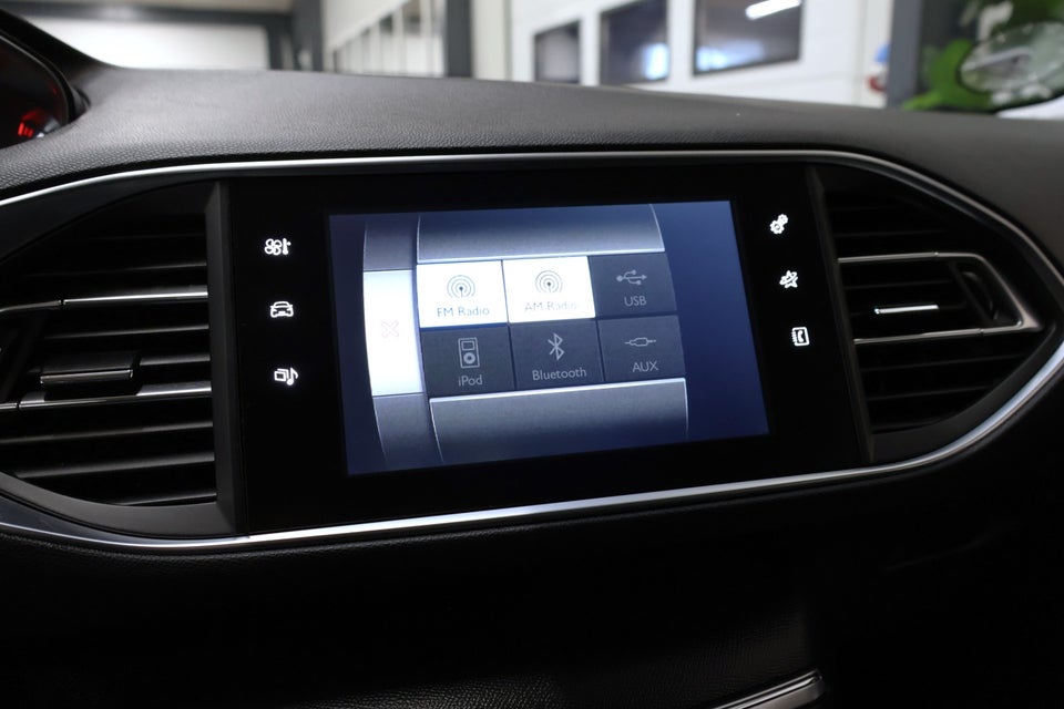 Peugeot 308 1,6 BlueHDi 120 Active 5d