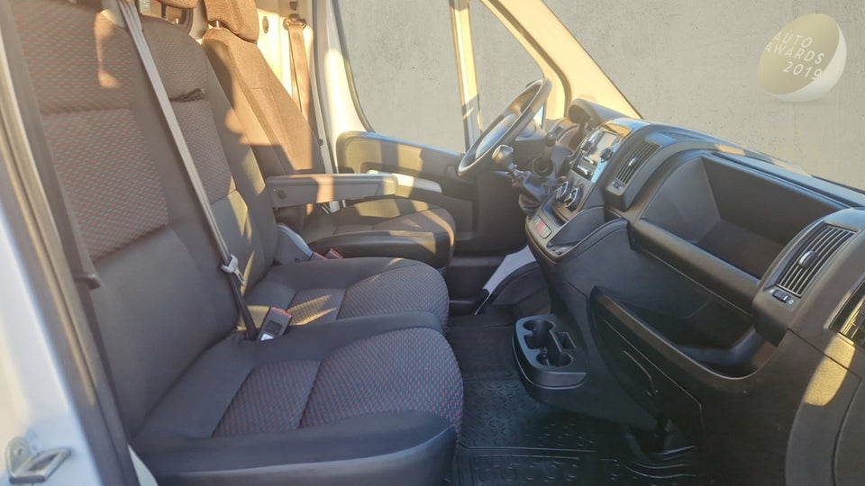 Citroën Jumper 33 2,2 BlueHDi 140 L2H2 FlexLine