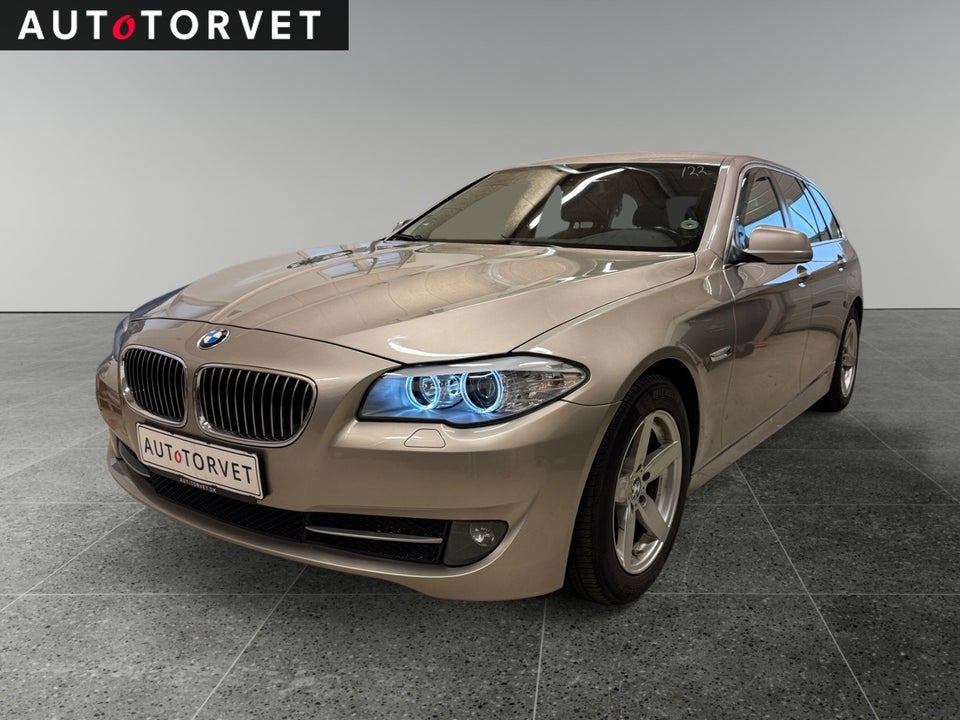 BMW 523i 3,0 Touring aut. 5d