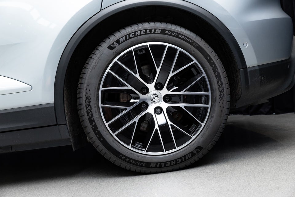 Porsche Macan 5d