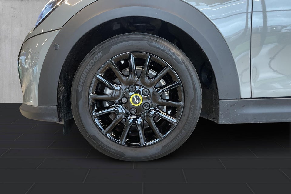 MINI Cooper SE Classic Trim 3d