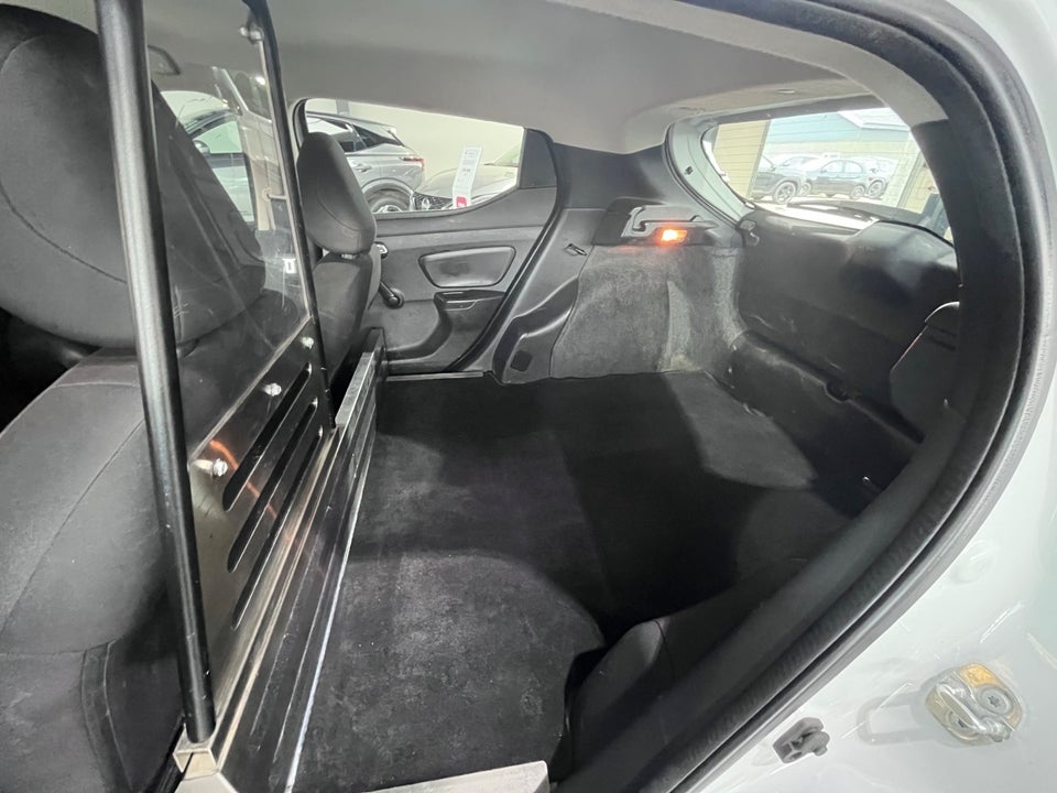 Nissan Micra 1,0 IG-T 92 Acenta Van 5d