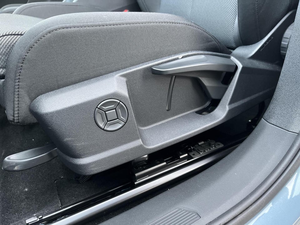 Audi Q4 e-tron 45 Progress quattro 5d