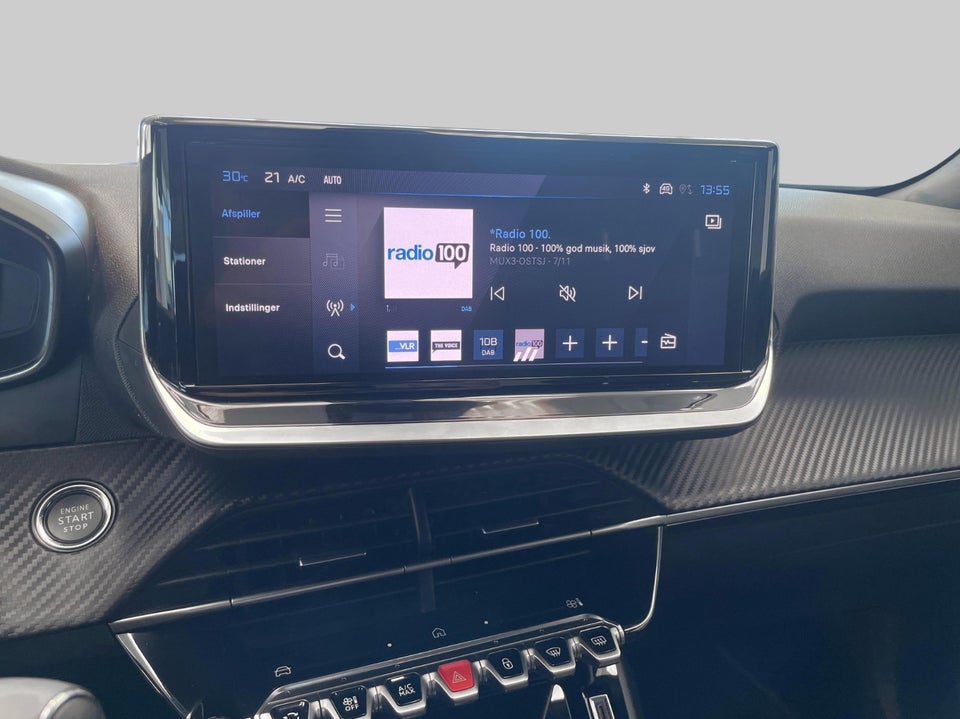 Peugeot 2008 1,2 PureTech 130 First Selection EAT8 5d
