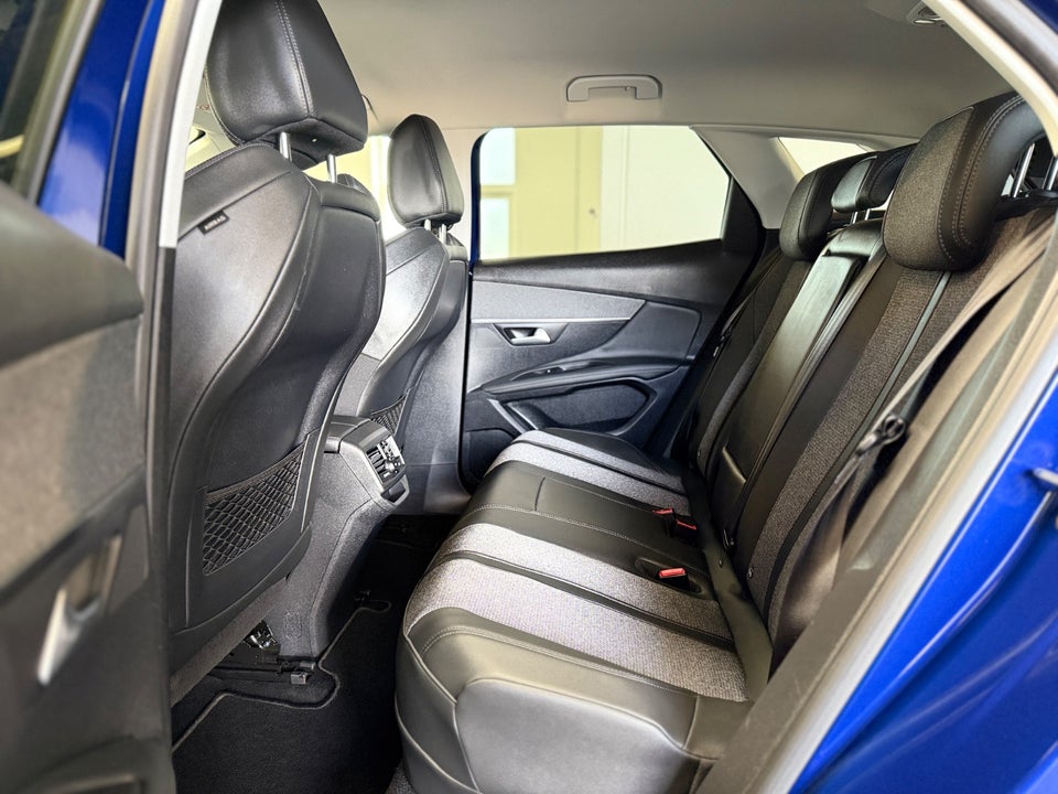 Peugeot 3008 1,6 Hybrid Allure Limited EAT8 5d