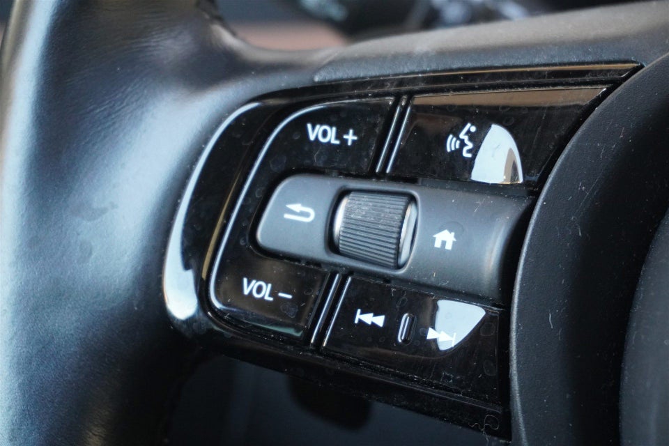 Honda e Advance 5d
