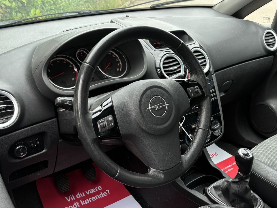Opel Corsa 1,4 16V Cosmo 5d