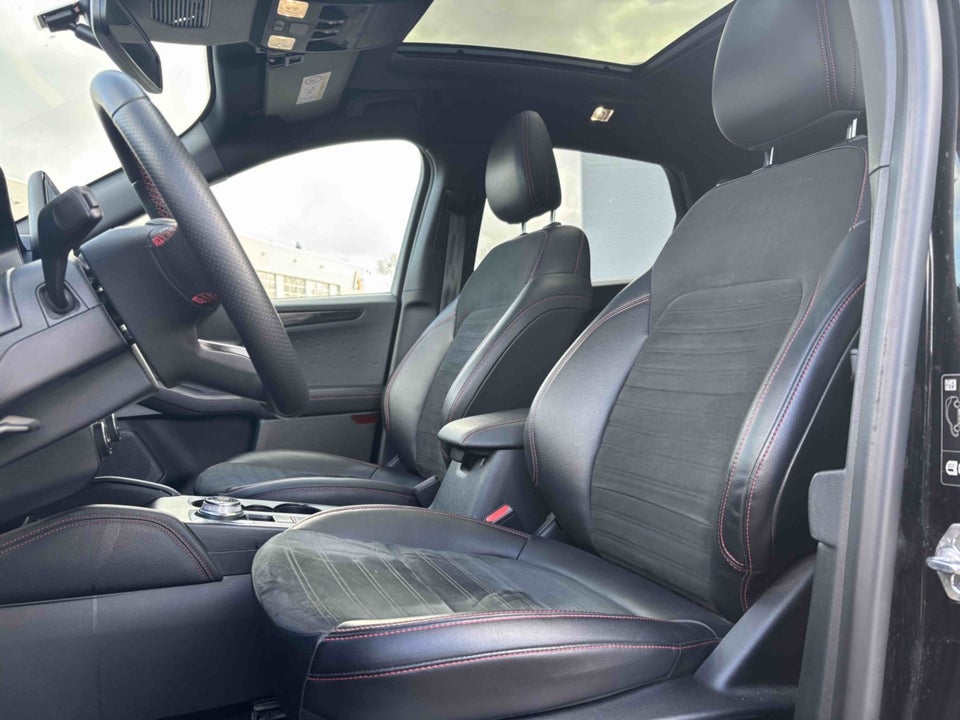 Ford Kuga 2,5 PHEV ST-Line X CVT 5d