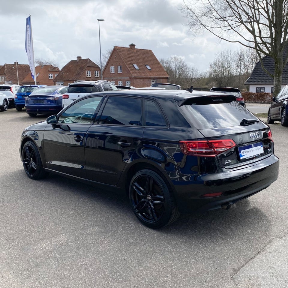 Audi A3 1,6 TDi 110 Sportback 5d
