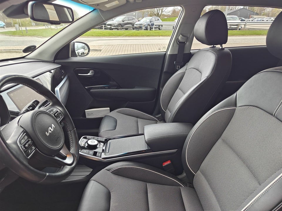 Kia e-Niro 64 Advance 5d