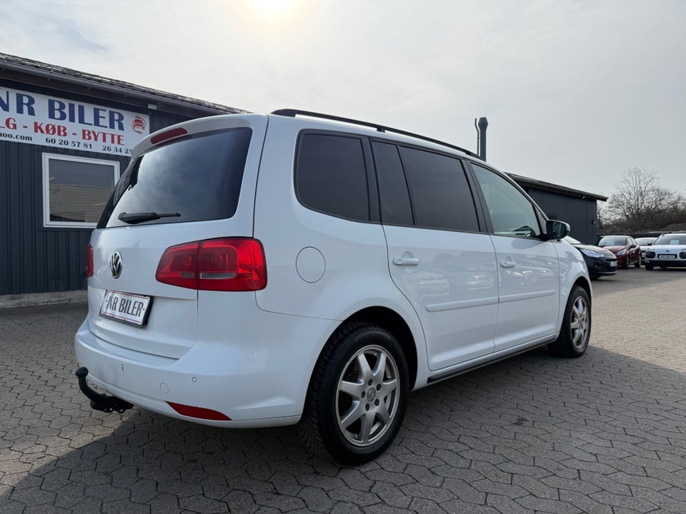 VW Touran 2,0 TDi 140 Comfortline DSG BMT 7prs 5d