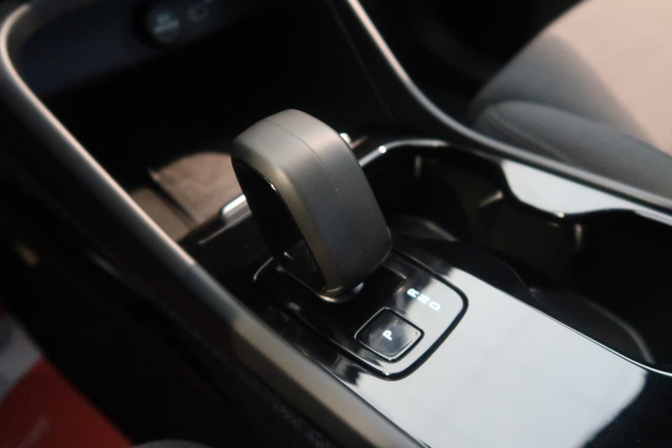 Volvo XC40 ReCharge Twin Plus 5d