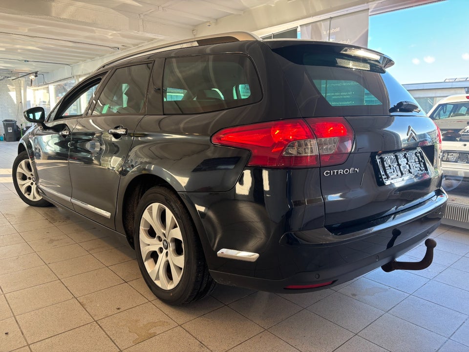 Citroën C5 2,0 HDi 140 Comfort Tourer 5d