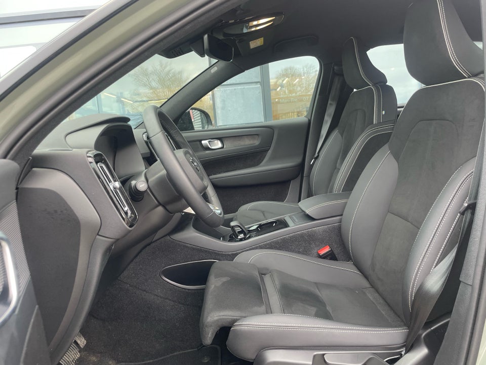 Volvo XC40 ReCharge Extended Range Core 5d
