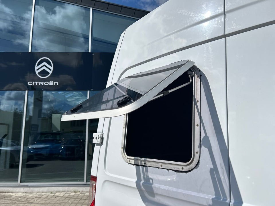 Nissan NV400 2,3 dCi 150 L2H2 Kassevogn