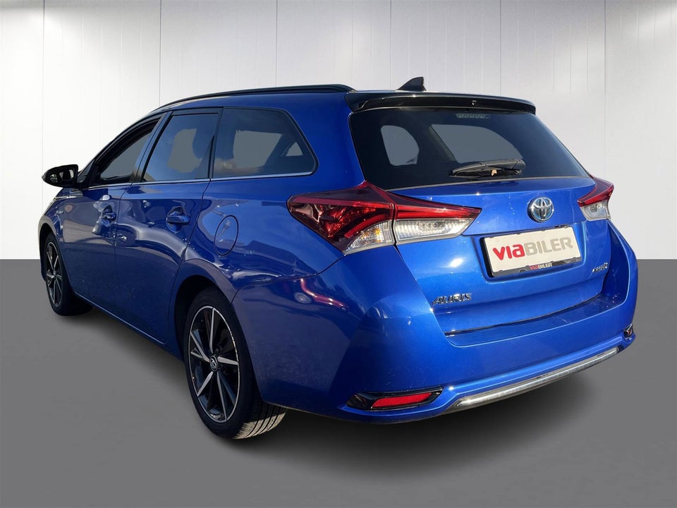 Toyota Auris 1,8 Hybrid Prestige Touring Sports CVT 5d